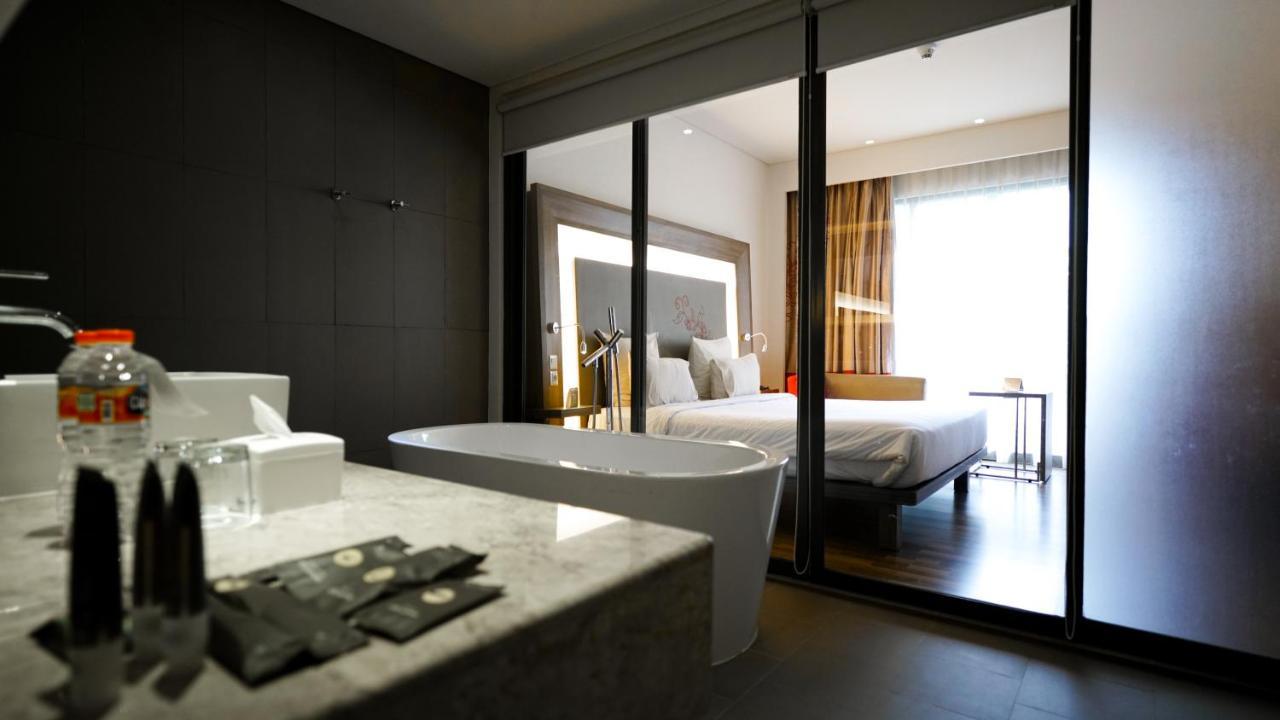 Novotel Banjarmasin Airport Banjarbaru Экстерьер фото