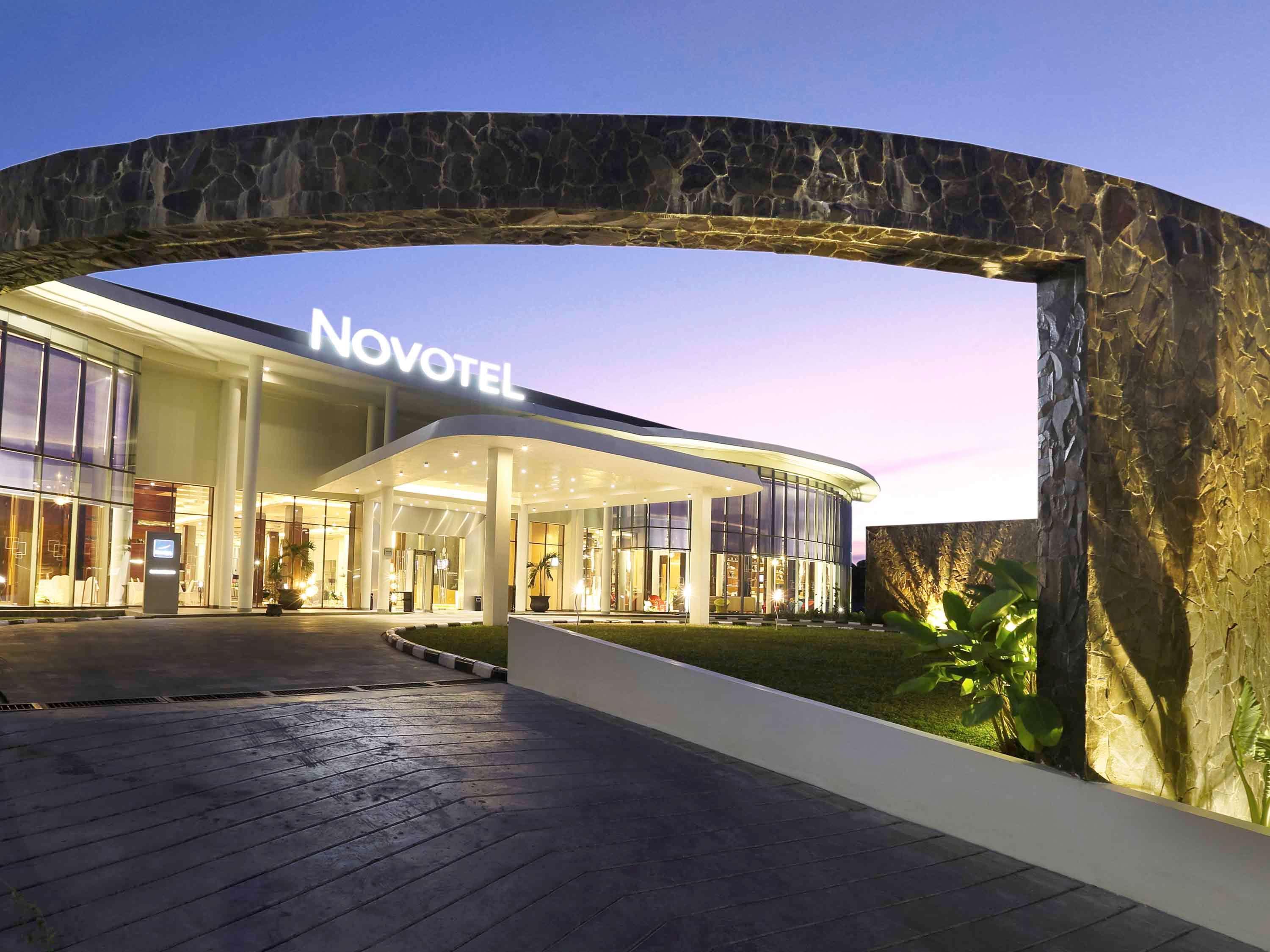 Novotel Banjarmasin Airport Banjarbaru Экстерьер фото