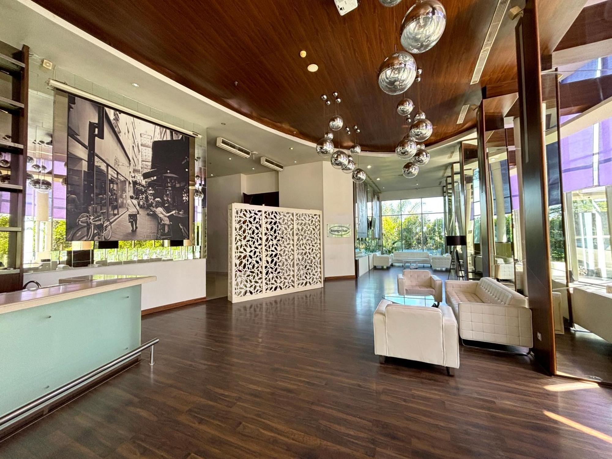 Novotel Banjarmasin Airport Banjarbaru Экстерьер фото