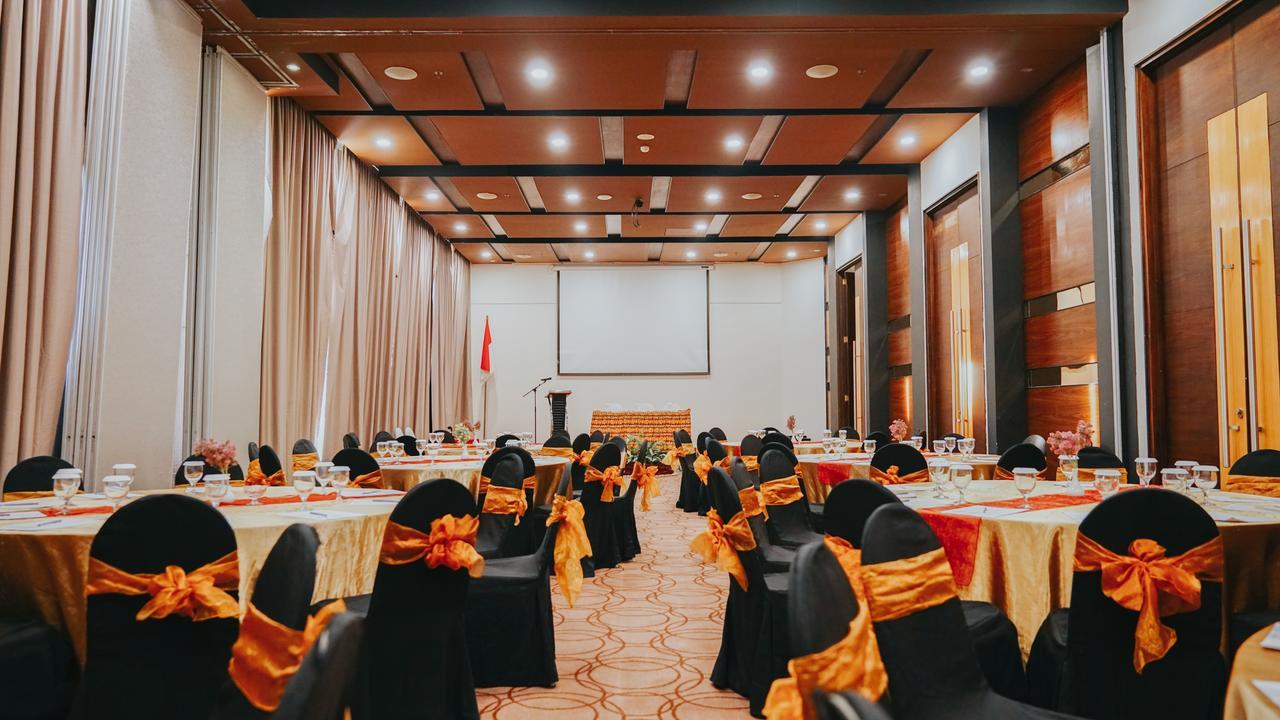 Novotel Banjarmasin Airport Banjarbaru Экстерьер фото