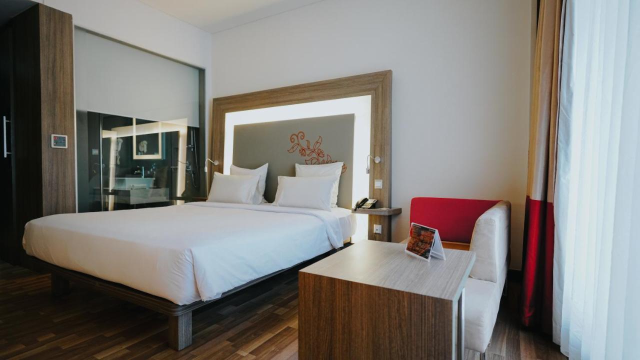 Novotel Banjarmasin Airport Banjarbaru Экстерьер фото